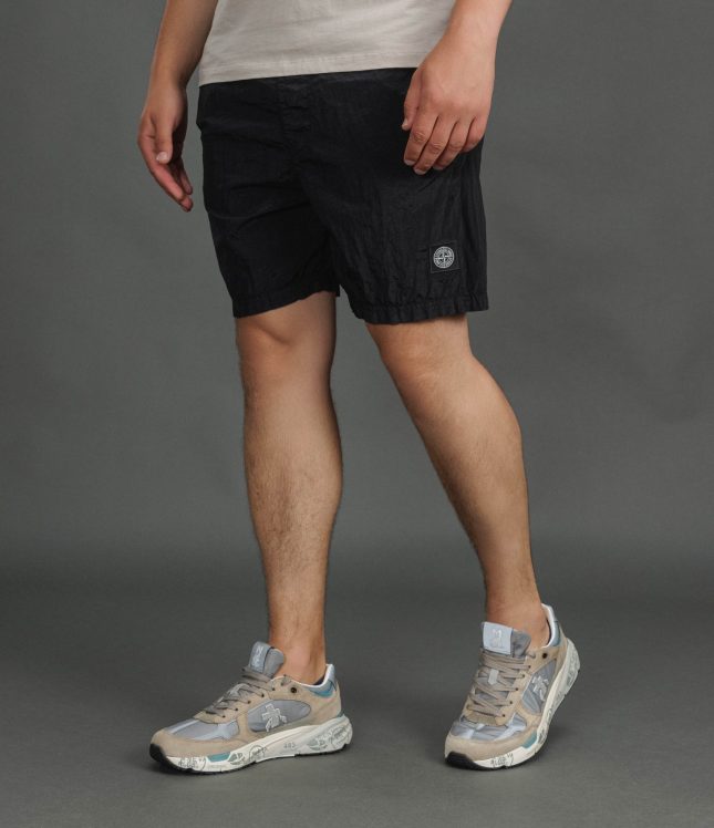 Чоловічі шорти STONE ISLAND 15B0943 V0029, колір чорний | Ціна 8999 грн, фото 1