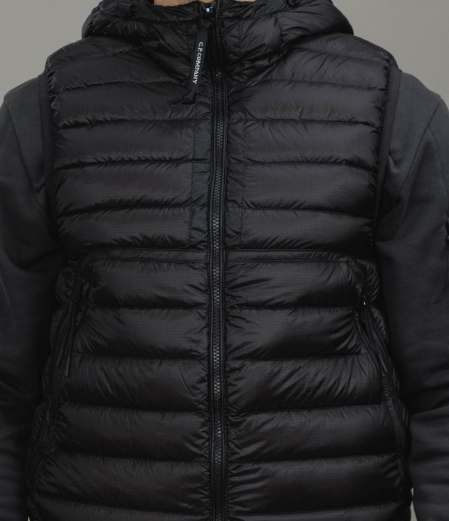 Чоловіча жилетка C.P. COMPANY D.D. SHELL GOGGLE VEST CMVE014A 110416A COL:999, колір чорний | Ціна 26999 грн, фото 3