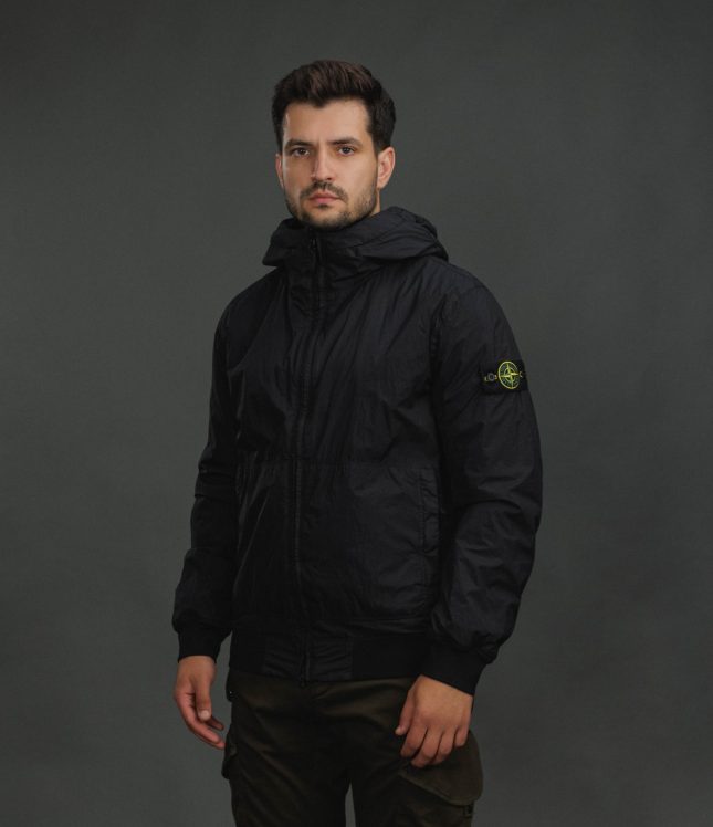 Чоловіча куртка STONE ISLAND GARMENT DYED CRINKLE REPS NY 154100110-S0A23 V0029, колір чорний | Ціна 47999 грн, фото 1