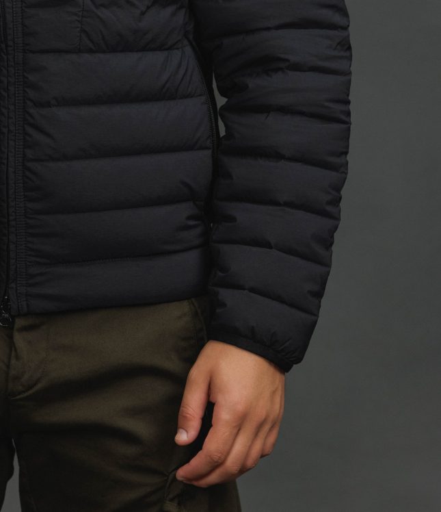 Чоловіча куртка STONE ISLAND SEAMLESS TUNNEL NYLON DOWN-TC 154100107-S0183 V0029, колір чорний | Ціна 47999 грн, фото 6