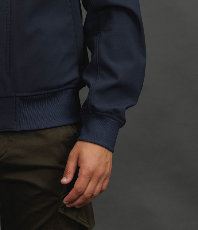 Чоловіча куртка STONE ISLAND LIGHT SOFT SHELL-R e.dye® TECHNOLOGY 154100118-S0A22 V0020, колір синій | Ціна 35999 грн, фото 6