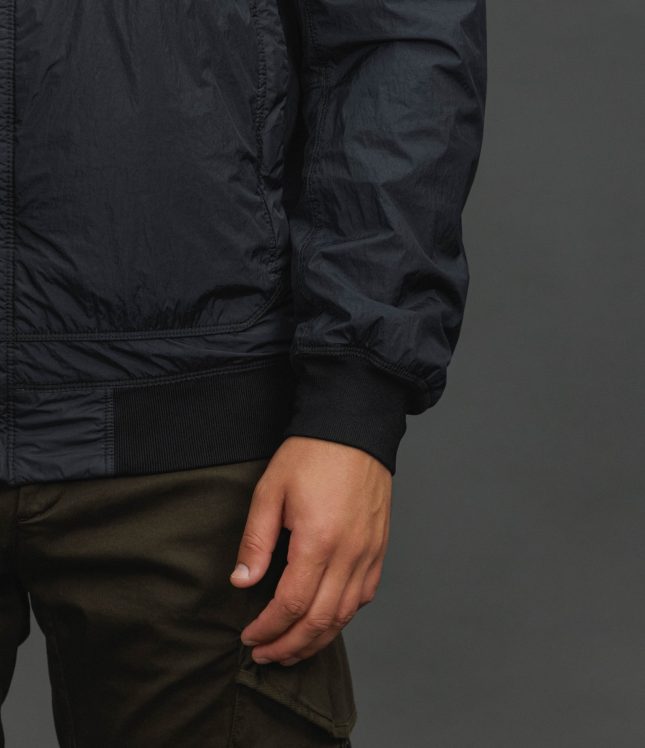 Чоловіча куртка STONE ISLAND GARMENT DYED CRINKLE REPS NY 154100110-S0A23 V0020, колір синій | Ціна 47999 грн, фото 6