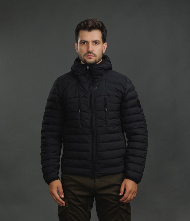 Чоловіча куртка STONE ISLAND SEAMLESS TUNNEL NYLON DOWN-TC 154100107-S0183 V0029, колір чорний | Ціна 47999 грн, фото 2