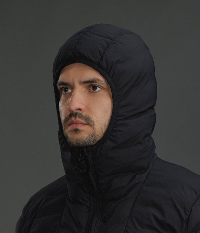 Чоловіча куртка STONE ISLAND SEAMLESS TUNNEL NYLON DOWN-TC 154100107-S0183 V0029, колір чорний | Ціна 47999 грн, фото 3