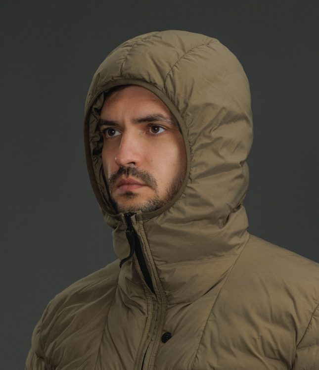 Чоловіча куртка STONE ISLAND SEAMLESS TUNNEL NYLON DOWN-TC 154100107-S0183 V005G, колір зелений | Ціна 47999 грн, фото 3