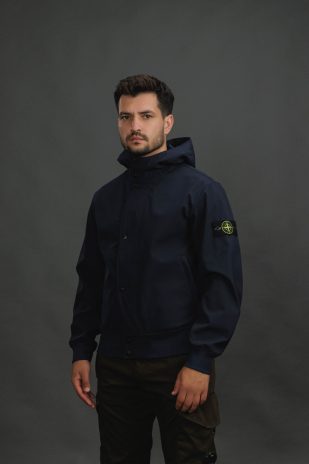 Чоловіча куртка STONE ISLAND LIGHT SOFT SHELL-R e.dye® TECHNOLOGY 154100118-S0A22 V0020, колір синій