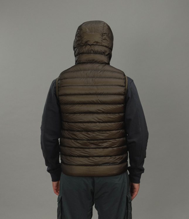 Чоловіча жилетка C.P. COMPANY D.D. SHELL GOGGLE VEST CMVE014A 110416A COL:683, колір зелений | Ціна 26999 грн, фото 9