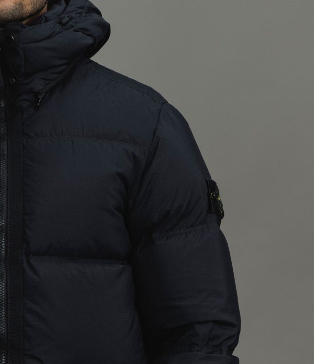 Чоловіча куртка STONE ISLAND MATT RIPSTOP CORDURA® DOWN JACKET 154100013-S0483 V0029, колір чорний | Ціна 59999 грн, фото 4