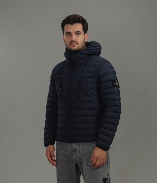 Чоловіча куртка STONE ISLAND SEAMLESS TUNNEL NYLON DOWN-TC 154100107-S0183 V0020, колір синій | Ціна 40799 грн, фото 1