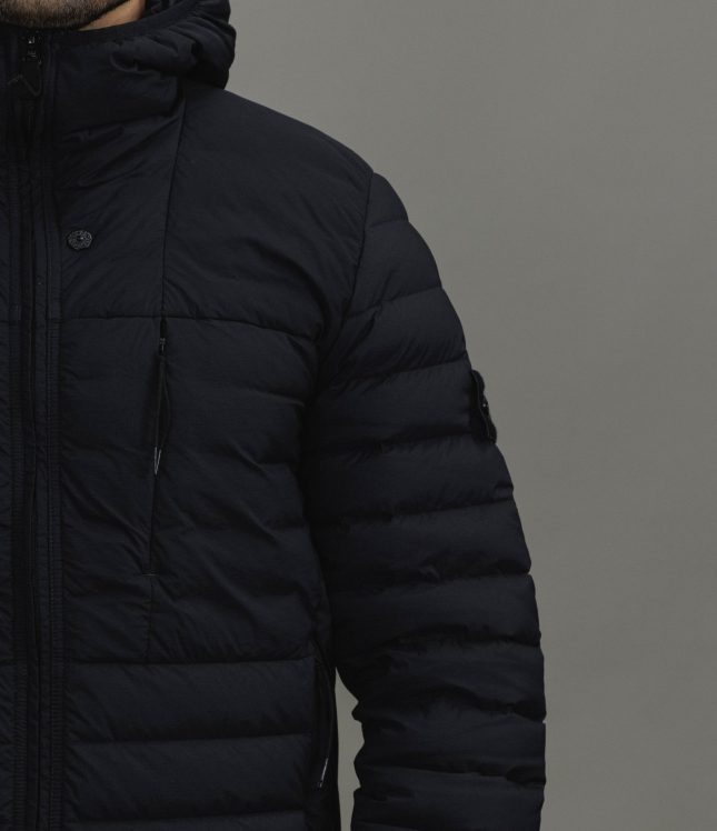 Чоловіча куртка STONE ISLAND SEAMLESS TUNNEL NYLON DOWN-TC 154100107-S0183 V0029, колір чорний | Ціна 47999 грн, фото 4