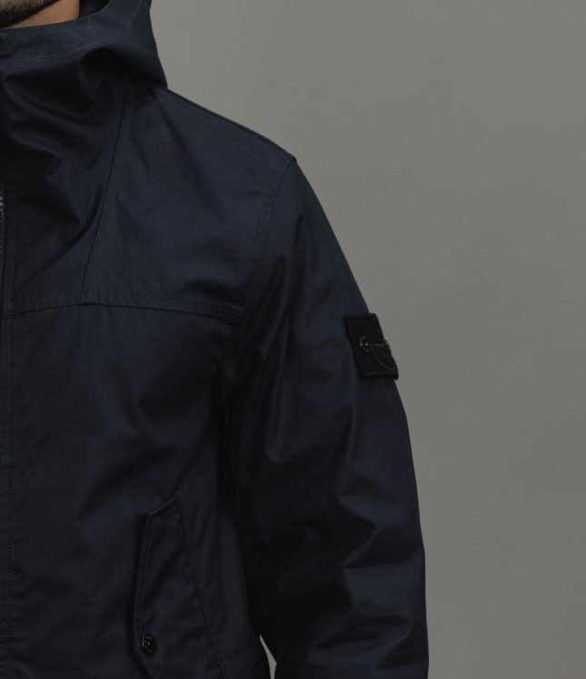 Чоловіча куртка STONE ISLAND ALL-WEATHER COTTON CANVAS S.I. GHOST 154100037-S0F01 V0029, колір чорний | Ціна 62999 грн, фото 4